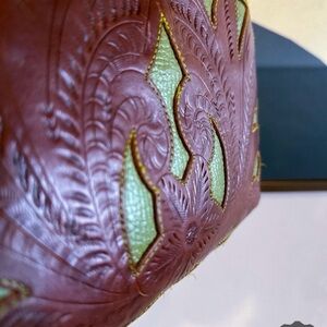 The Gabriel S Contrast Leather Bag in Emerald